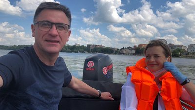 З Тернопільського ставу взяли на дослідження проби намулу З Тернопільського ставу взяли на дослідження проби намулу