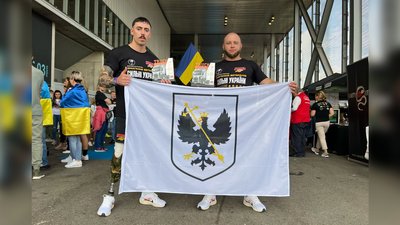 Ветерани з Чернігова Євген Смага і Владислав Шатіло встановили світовий рекорд зі стронгмену Ветерани з Чернігова Євген Смага і Владислав Шатіло встановили світовий рекорд зі стронгмену