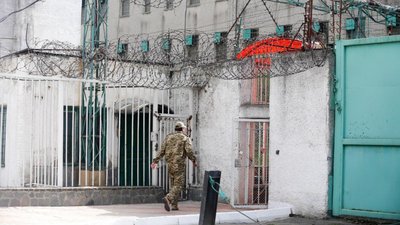 У Петрівській колонії, працівниця якої вчинила самогубство, покарали 9 працівників