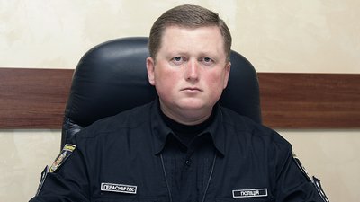 Що відомо про нового начальника ГУ Нацполіції Хмельницької області: аналіз декларацій