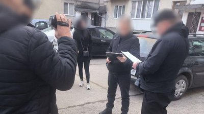 Виплати, гроші, крадіжка, Бурштин, мама загиблого військового, кримінал, поліція