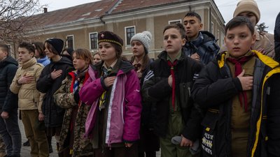 "Крути – бій за майбутнє": у місті на Тернопільщині відбулося театралізоване дійство "Крути – бій за майбутнє": у місті на Тернопільщині відбулося театралізоване дійство