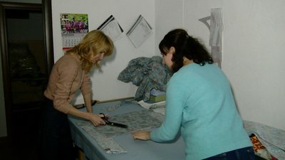 Педагогині на Волині шиють спідню білизну для захисників Педагогині на Волині шиють спідню білизну для захисників
