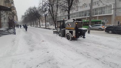 Прибирання снігу прибиральна машина