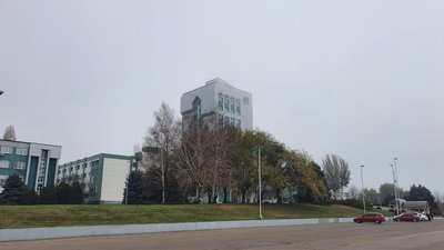 На Одещині працівники припортового заводу вийшли на мітинг