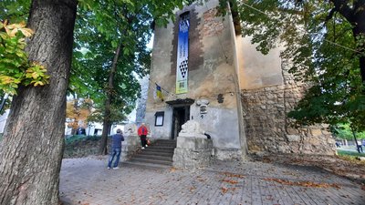 Основна локація фестивалю — Порохова вежа Основна локація фестивалю — Порохова вежа