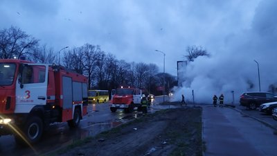 У Львові горіла стела на автозаправці У Львові горіла стела на автозаправці