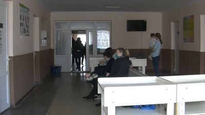 ГРВІ та пневмонії: у Луцькій дитячій поліклініці оглядають маленьких пацієнтів з інших регіонів