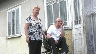 На Івано-Франківщині у покинутих будинках облаштовують домівки для переселенців з інвалідністю На Івано-Франківщині у покинутих будинках облаштовують домівки для переселенців з інвалідністю