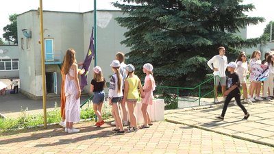 Через карантинні обмеження кількість дітей, яких зможуть оздоровити за одну зміну, скоротили майже вдвічі. Фото: Суспільне. Поділля. Через карантинні обмеження кількість дітей, яких зможуть оздоровити за одну зміну, скоротили майже вдвічі. Фото: Суспільне. Поділля.
