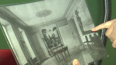Ось так вигядала їдальня у палаці Орловських в Маліївцях. У ній теж під шаром вапна раніше виявили розпис на стінах. Ось так вигядала їдальня у палаці Орловських в Маліївцях. У ній теж під шаром вапна раніше виявили розпис на стінах.