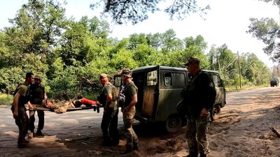 "Було страшно, що не впораюсь": історія медикині з Вінниці, яка рятувала життя оборонців "Було страшно, що не впораюсь": історія медикині з Вінниці, яка рятувала життя оборонців