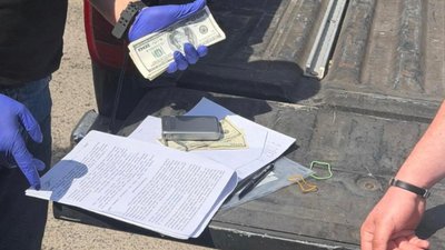 Від 8000 до 15000 доларів США за фіктивну інвалідність для ухилянтів: трьом волинянам повідомили про підозри Від 8000 до 15000 доларів США за фіктивну інвалідність для ухилянтів: трьом волинянам повідомили про підозри