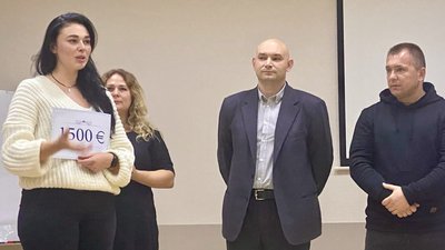 У Житомирі переселенка з Херсонщини отримала грант у півтори тисячі євро на власну справу У Житомирі переселенка з Херсонщини отримала грант у півтори тисячі євро на власну справу