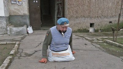 Херсонський волонтер Григорій Янченко зібрав 4 мільйони гривень для української армії