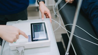 Аритмія: що це за стан, які його ознаки, лікування та чи впливає це на вагітність Аритмія: що це за стан, які його ознаки, лікування та чи впливає це на вагітність