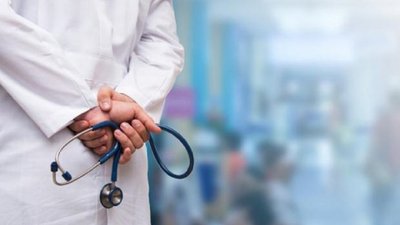Лікарі не допомогли. Донька шукає відповідальних за смерть матері в калуській лікарні