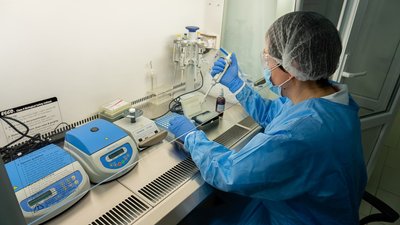 На Буковині COVID-19 виявили у майже 400 людей