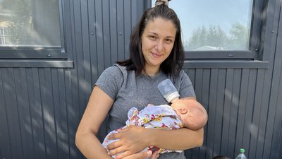 85 вимушених переселенців із прифронтових областей України живуть у модульному містечку в Ужгороді 85 вимушених переселенців із прифронтових областей України живуть у модульному містечку в Ужгороді
