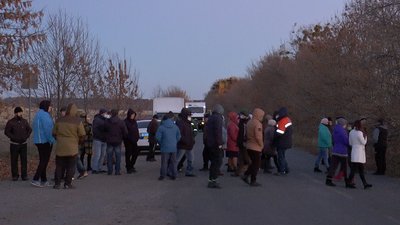 На Полтавщині перекривали дорогу На Полтавщині перекривали дорогу