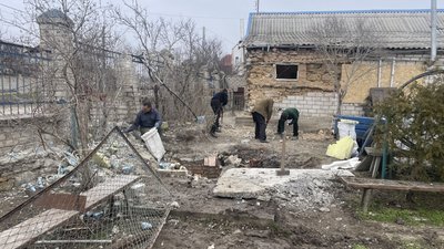 Російські війська обстріляли храм під час служби у передмісті Херсона