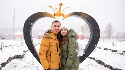 "Серце Сент-Міклоша": у Чинадіївському замку на Закарпатті презентували арт-об’єкт "Серце Сент-Міклоша": у Чинадіївському замку на Закарпатті презентували арт-об’єкт