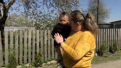 До Дня матері: волинянка Надія Степанюк виховує 17 всиновлених, прийомних та патронатних дітей До Дня матері: волинянка Надія Степанюк виховує 17 всиновлених, прийомних та патронатних дітей