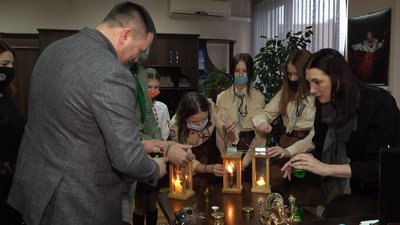 У Черкасах запалав Віфлеємський вогонь У Черкасах запалав Віфлеємський вогонь
