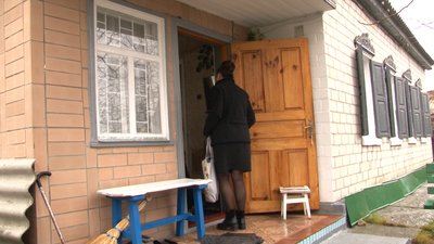 Як працюють соцпрацівниці в селі на Черкащині