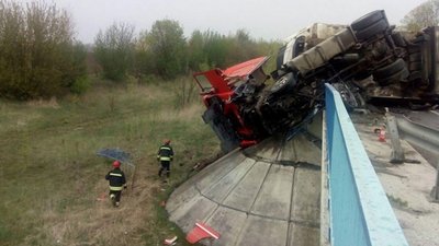 ДТП з вантажівками на Рівненщині. Огляд найрезонансніших аварій за останні роки ДТП з вантажівками на Рівненщині. Огляд найрезонансніших аварій за останні роки