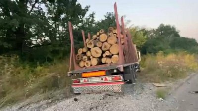 На Вінниччині в аварії за участю двох автомобілів загинули дев'ятеро людей На Вінниччині в аварії за участю двох автомобілів загинули дев'ятеро людей