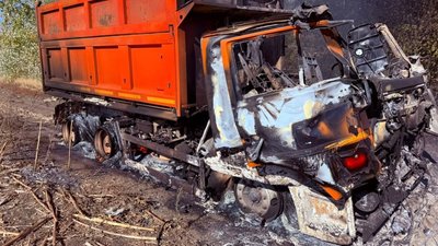 «Молнія» атакувала вантажівку на Харківщині
