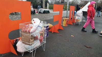Фуд-корти, майстер-класи та виступи музичних гуртів: як в Одесі пройшов Ханукальний ярмарок