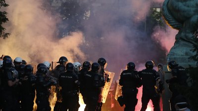 На фоні протестів у Сербії вирішили не вводити комендантську годину