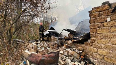 На Чернігівщині 50-річний чоловік отримав опіки внаслідок вибуху в будинку На Чернігівщині 50-річний чоловік отримав опіки внаслідок вибуху в будинку