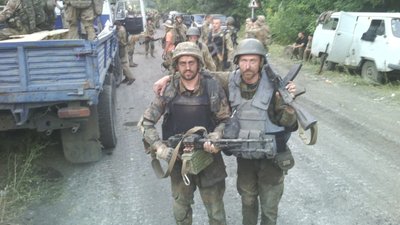 “Загинув на рідній вулиці у Маріуполі”: розповідь дружини Ольги Катрич про чоловіка-азовця “Загинув на рідній вулиці у Маріуполі”: розповідь дружини Ольги Катрич про чоловіка-азовця