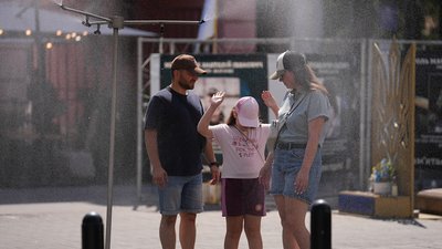 Франківці, водяна рамка, розпилювач води