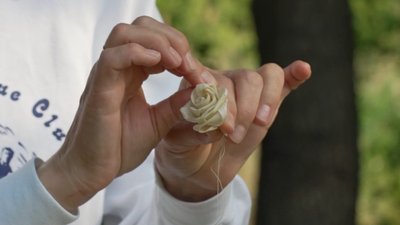 Заробляє на життя плетінням: історія майстрині з Рівненщини Заробляє на життя плетінням: історія майстрині з Рівненщини
