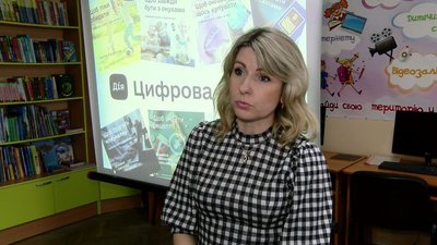 Пенсіонерів у луцьких бібліотеках вчать цифрової грамотності