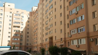 Багатоповерхівка в Сумах.