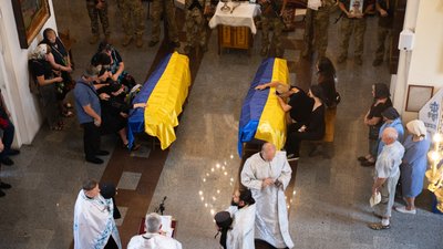 У Полтаві попрощалися із солдатами Сергієм Богутою та Сергієм Гречкою