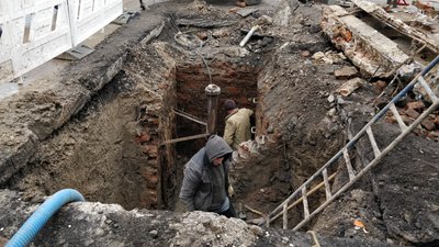В Інгульському районі Миколаєва стався витік води В Інгульському районі Миколаєва стався витік води