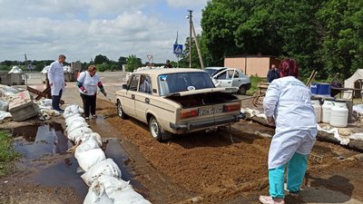 Без дезінфекції не пропускають. У Кропивницькому районі через випадок чуми працює блокпост Без дезінфекції не пропускають. У Кропивницькому районі через випадок чуми працює блокпост