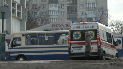 Як черкаські водії пропускають швидку? Як черкаські водії пропускають швидку?