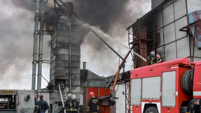 На Тернопільщині горіла зерносушарка