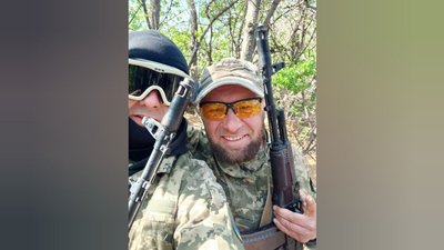 "Війна — це щосекундна боротьба за життя, це — пекло". Як прикарпатець Віталій Юзюк воює на передовій "Війна — це щосекундна боротьба за життя, це — пекло". Як прикарпатець Віталій Юзюк воює на передовій