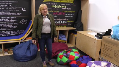 Мати чотирьох дітей Тетяна Дармограй майже десять років отримує психологічну, гуманітарну та матеріальну допомогу