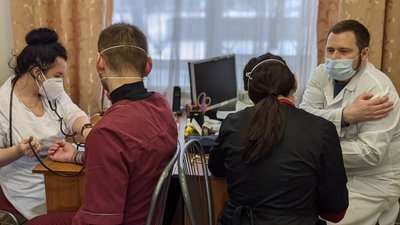 Вакцинація проти COVID: фоторепортаж з медзакладів Вакцинація проти COVID: фоторепортаж з медзакладів