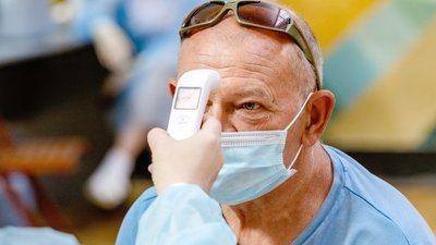 За добу в Україні підтвердили майже 300 нових випадків COVID-19