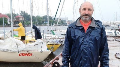 Попри вітер та дощ: у Миколаєві відбулась регата на Кубок Євгена Голікова